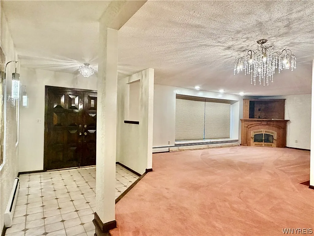 3 bed, 1.5 bath, 2552 sqft, $2,400 — Photo 4