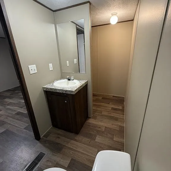 611 W Matthews St #35 — Photo 9
