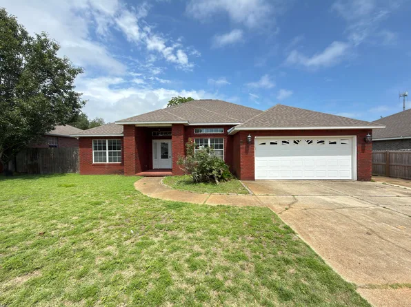 314 Friar Tuck Rd, Mary Esther, FL 32569