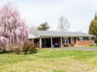 481 Roundtop Rd, Elizabethtown, KY 42701
