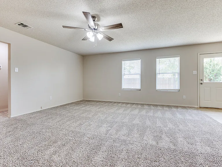 9709 Thomas Jefferson Dr — Photo 17