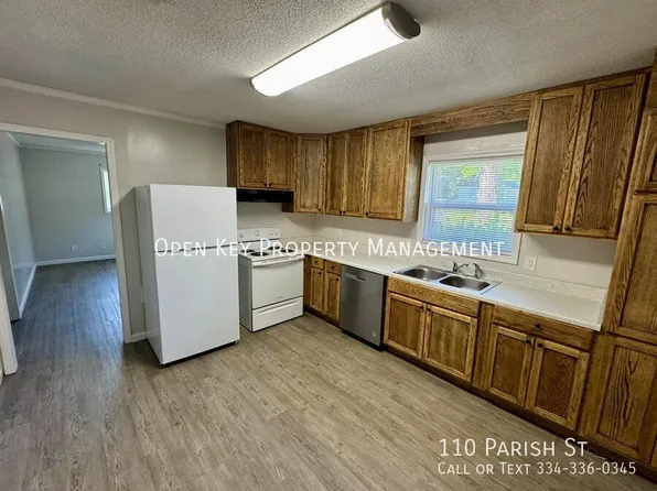 110 Parish St, Dothan, AL 36301