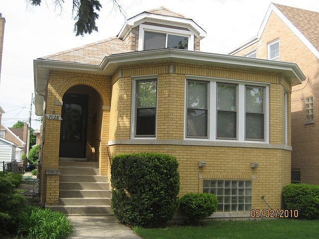 1st image of 7028 W Newport Ave