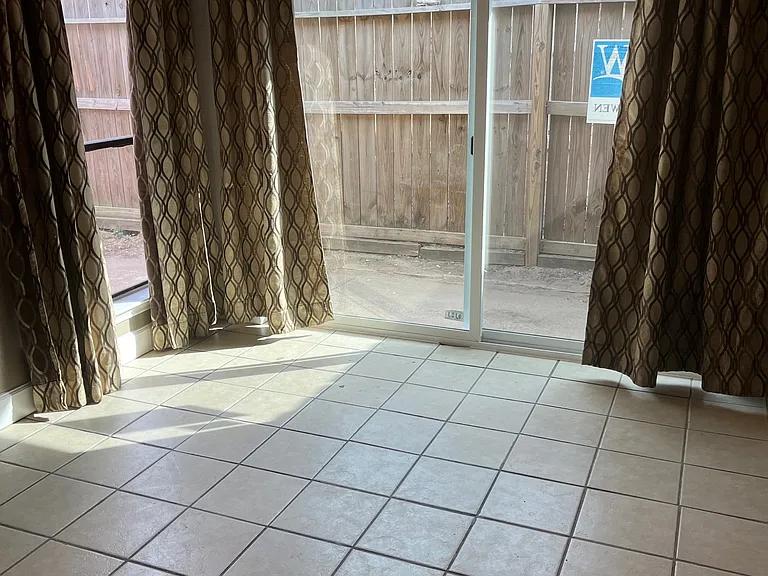 4218 Hawk Meadow Dr — Photo 12