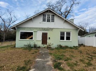 848 N 8th Ave, Laurel, MS 39440