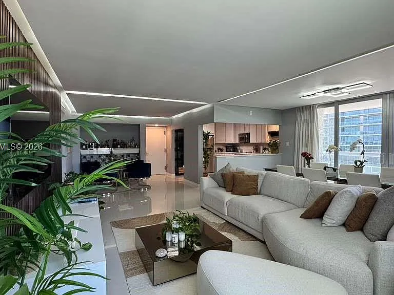 5750 Collins Ave #7A — Photo 1