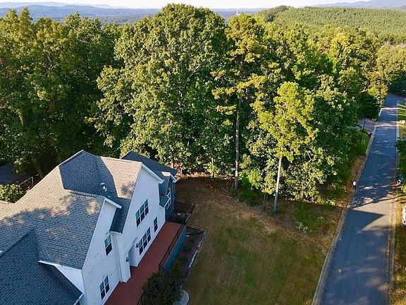 3rd image of 98 Magnolia Ct #13