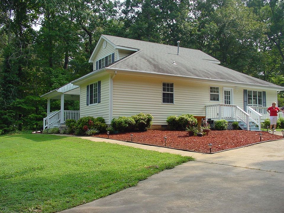 house from driveway