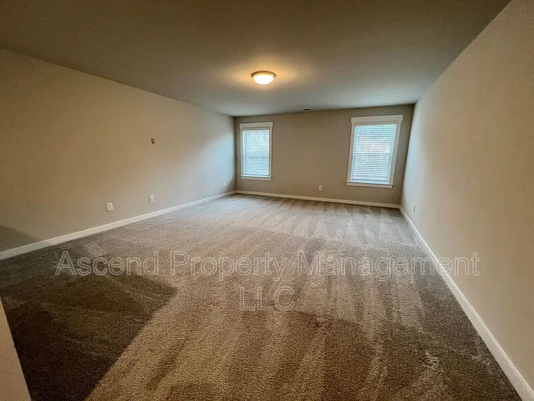 8592 Kensley Ln — Photo 24