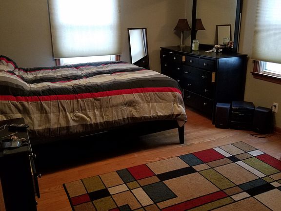 3rd image of 1111 McIntosh St