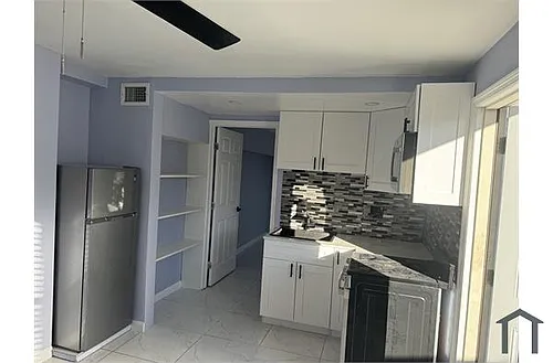 411 N 61st Ave #2 Photo 1