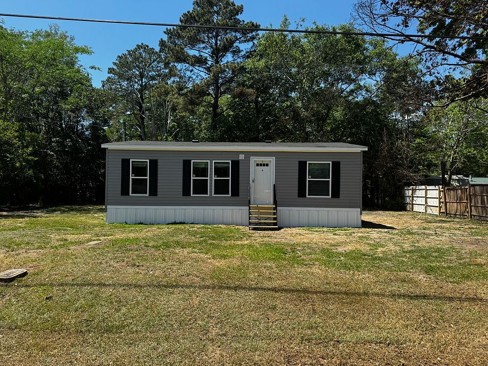 1st image of 59 Bay Dr