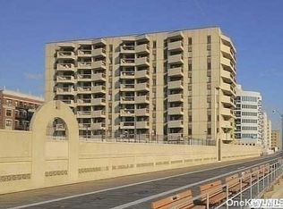 360 Shore Rd, Long Beach, NY 11561