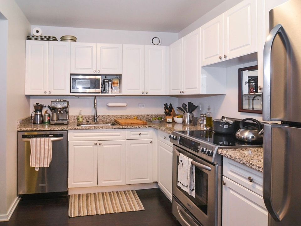 2nd image of 70 W Huron St APT 307