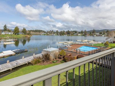 3500 NE West Devils Lake Rd APT 16, Lincoln City, OR, 97367