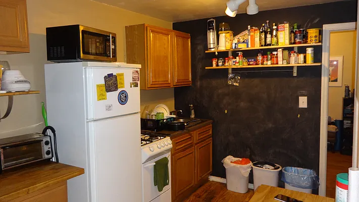 Rented by Grand & Co. | media 11