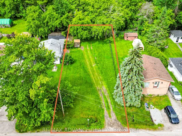 100 Dunkirk Ave, Georgina, ON L0E 1R0