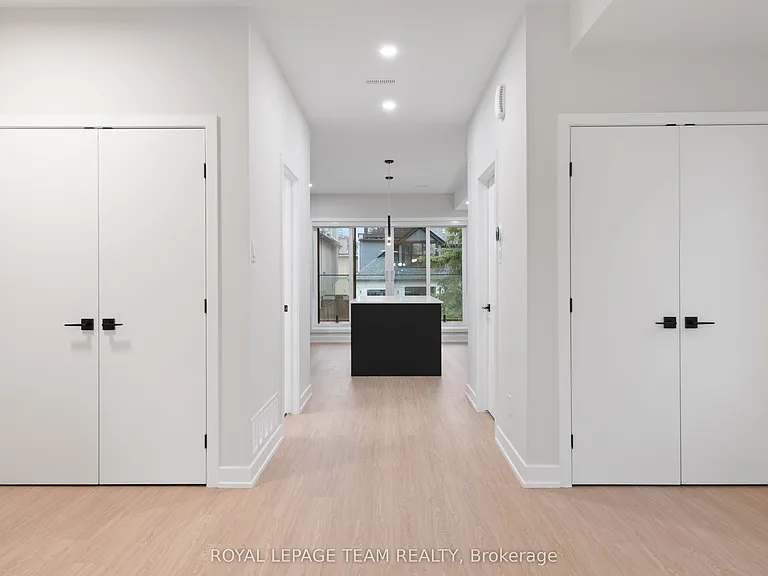 49 Grosvenor Ave #3 — Photo 13