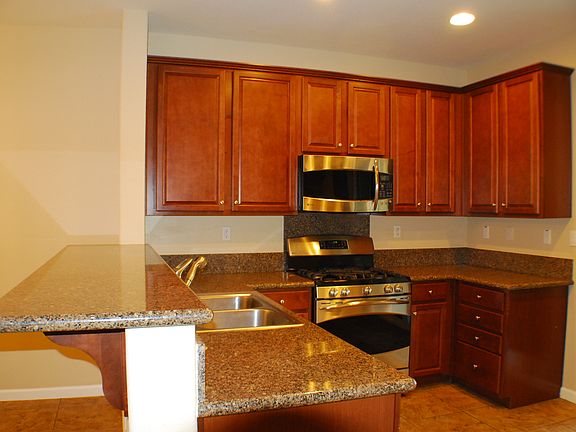 3rd image of 9404 Blue Mountain Way