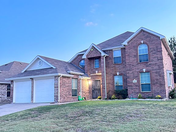 2nd image of 600 Juniper Dr