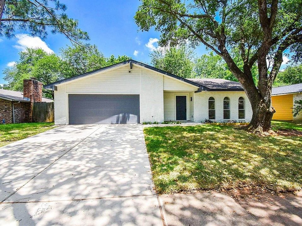 1st image of 2110 Quail Valley East Dr