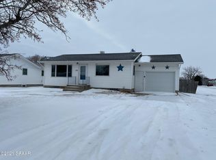 220 N Lincoln St, Northwood, ND 58267