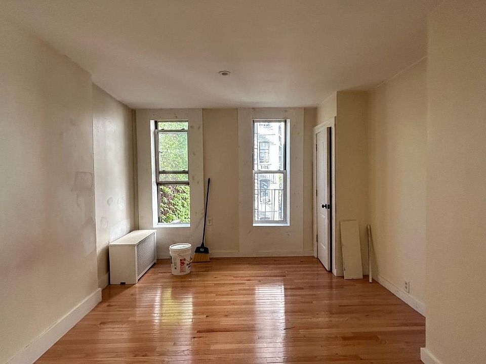 1st image of 330 E 76th St APT 4E