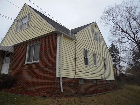 3rd image of 4809 E 135th St