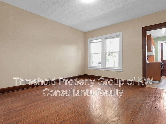 5th image of 1126 Northwest Blvd Unit 1130
