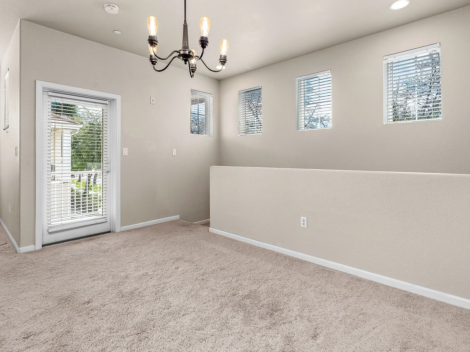 2 bed, 1313 sqft, $2,450 — Photo 4