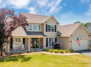 614 Northgate Dr, Oswego, IL 60543