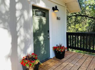 863 Deer Trl, Crestline, CA 92325