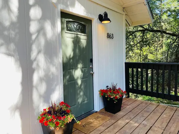 863 Deer Trl, Crestline, CA 92325