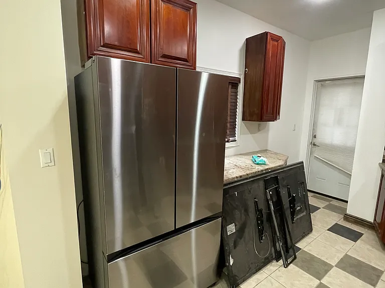 114 Essex St #1 — Photo 1