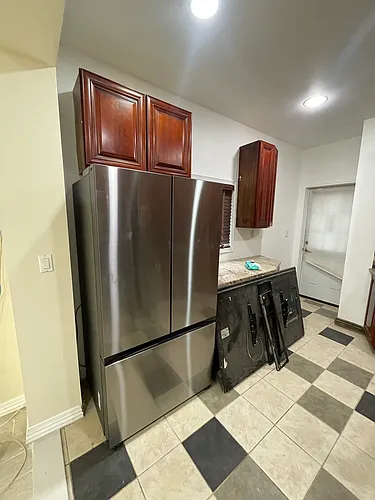 114 Essex St #1 Photo 1