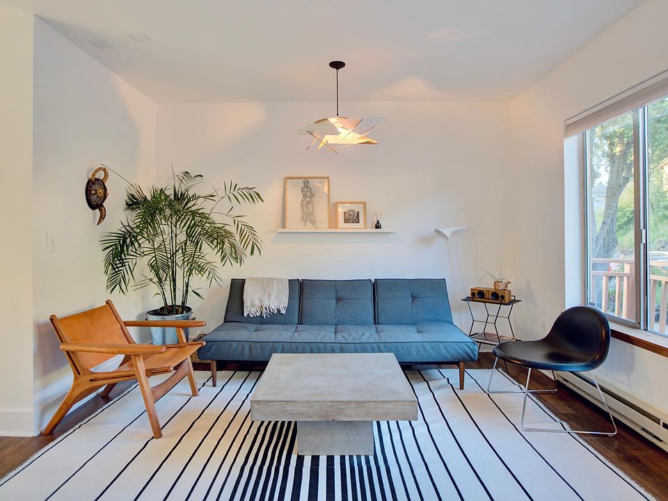 Main floor - living area
