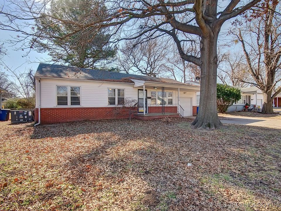 1st image of 1456 E 52nd Pl