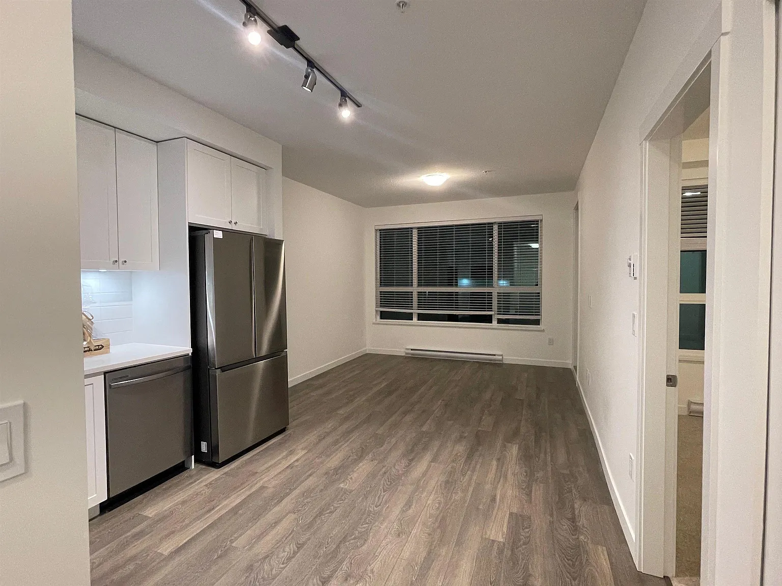 1 bed, 605 sqft, $1,950 — Photo 2