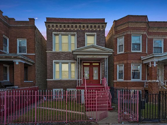 2nd image of 2752 S Keeler Ave