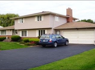 14 Hitchcock Ln, Rochester, NY 14625