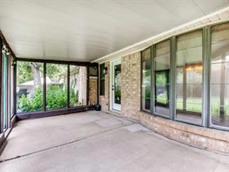 1620 Post Oak Dr — Photo 21