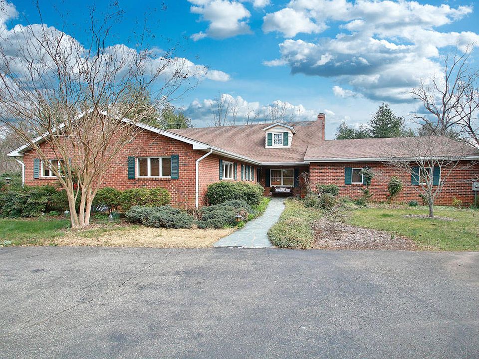 1st image of 5767 Scenic Hills Dr