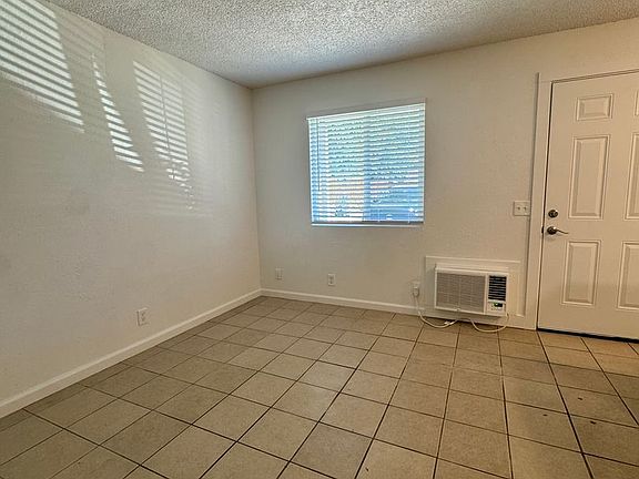3rd image of 260 Boulder Creek Dr #4