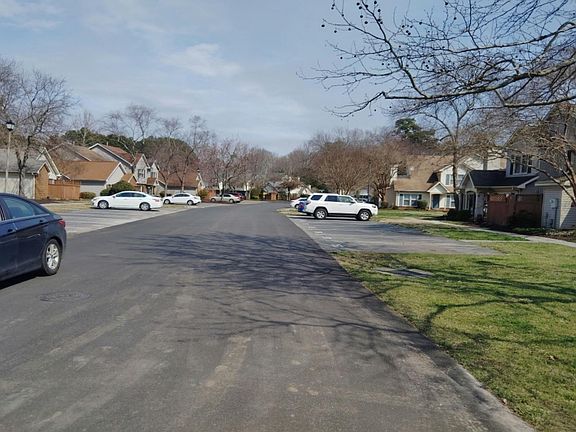 5th image of 41 Ridge Wood Dr