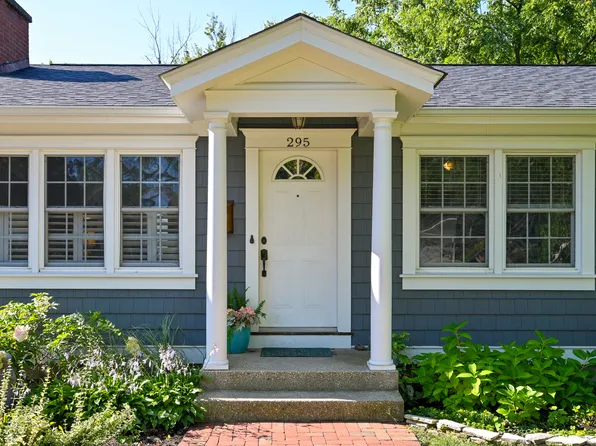 295 Cottage Ave, Glen Ellyn, IL 60137