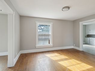 1738 Chatham St #2, Racine, WI 53402