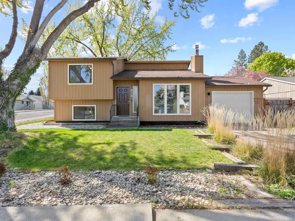 814 E Calkins Dr, Spokane, WA 99208