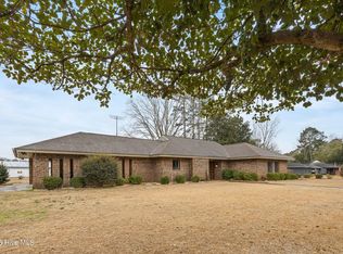 616 E Murphy Street, Wallace, NC 28466