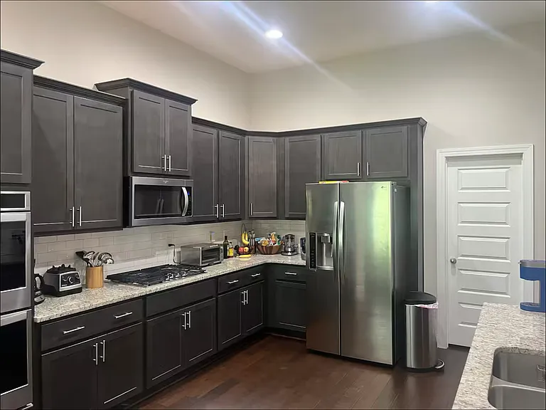 253 Woodward Way — Photo 17