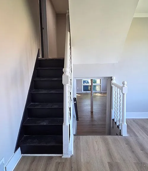 1019 Green Ln — Photo 26